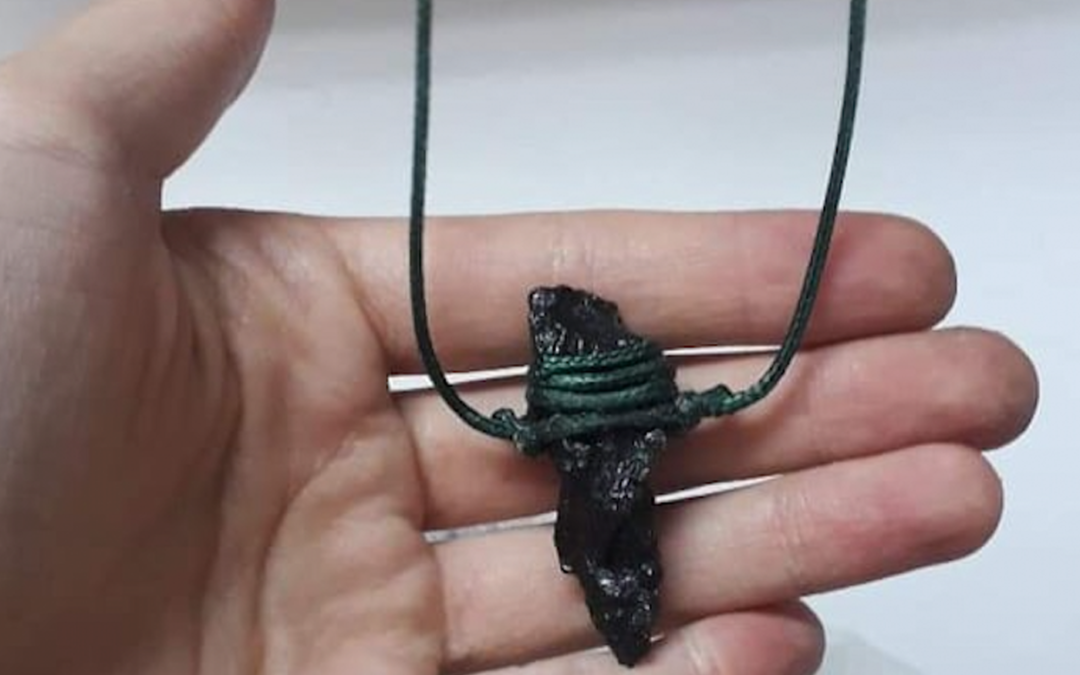 Lanț cu elemente naturale